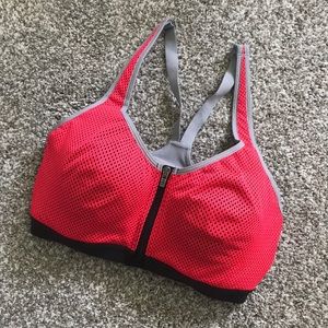 Victoria’s Secret Knockout Front-Close Sports Bra